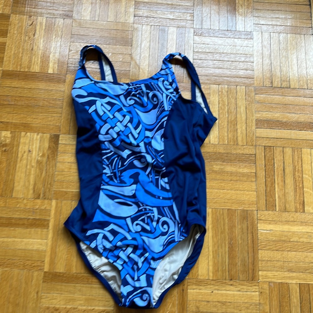 One piece bathing suit